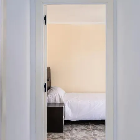 Atlantic Pearl * Candelaria